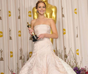 20 bộ váy đẹp của các diễn viên từng đoạt giải Oscar