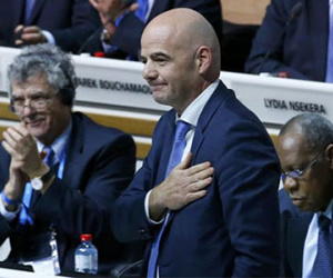 Tân chủ tịch FIFA Infantino: “Tôi biết ơn ông Platini”