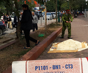 Rơi từ tầng 10 chung cư, người phụ nữ tử vong tại chỗ