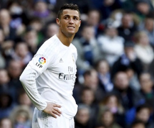 Ronaldo: "Đồng đội mà giỏi như tôi, Real đã đứng nhất"