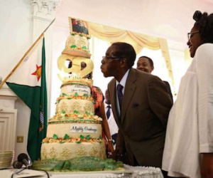 Sinh nhật triệu đô mừng tuổi 92 của tổng thống Zimbabwe