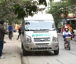 Dân kêu rát họng, "xe dù" vẫn bủa vây bến Mỹ Đình