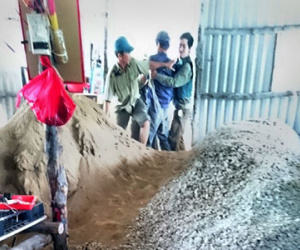 "Đánh luôn! Đây là lệnh của cấp trên!"