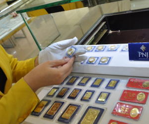 Cả tháng, giá vàng SJC chỉ tăng 2%