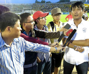 HLV Hữu Thắng: "Cầu thủ ra sân phải máu lửa nhưng không được thô bạo"