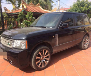 Nữ "đại gia" cắm Land Rover giả, cuỗm tiền tỷ rồi... mất tích