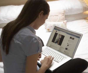 Đăng ảnh con lên mạng xã hội có thể ở tù