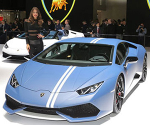 Lamborghini Huracan Avio - Phong cách máy bay chiến đấu