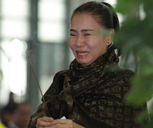 Thu Minh nước mắt giàn giụa trong đám tang nhạc sĩ Lương Minh