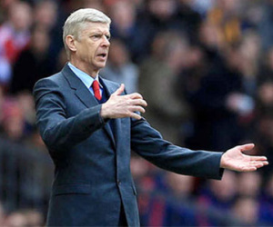 Wenger sẽ trở nên vĩ đại nếu… rút lui