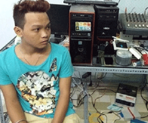 Dụ dỗ hàng chục bé nam từ Mỹ quay clip khiêu dâm đưa lên mạng
