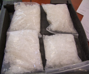 Giấu 10kg ma túy đá trong vali xách tay