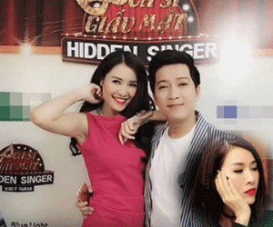 "Nghệ sĩ không nên phơi bày lùm xùm tình cảm trước dư luận"