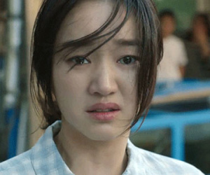 "Em là để yêu cho vui, vợ anh phải là gái nhà lành cơ"