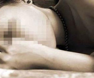 Chụp ảnh khỏa thân, tống tiền người tình đã có chồng