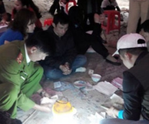 Thông tin mới nhất vụ bắt sới bạc khủng với hơn 100 đối tượng tại Quảng Ninh