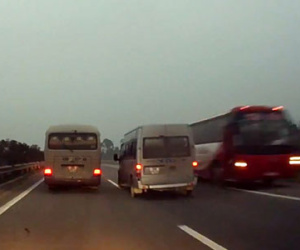 Xe khách chạy ngược chiều cao tốc Hà Nội - Lào Cai bị phạt 8,5 triệu