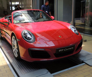 Porsche 911 đời 2016 có giá từ 6,7 tỷ đồng tại Việt Nam