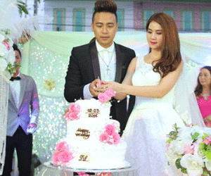 Thanh Duy - Kha Ly đãi tiệc cưới giữa chợ
