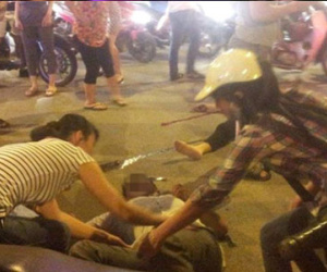 Con tôi “rước họa” vì cứu người bị TNGT