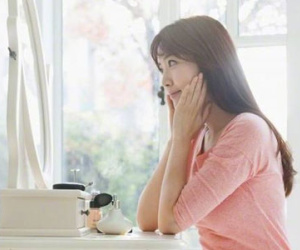 Đàn bà khuyên gái trẻ: "Muốn lấy chồng thì kiếm tiền đi đã"