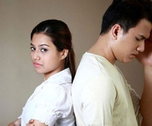 Lần đầu tiên… tát chồng