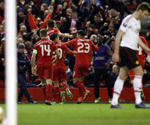 Liverpool đè bẹp Man Utd ở Europa League