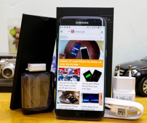Mở hộp Samsung Galaxy S7 edge tại Việt Nam