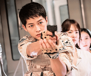 10 điều khiến “soái ca” Song Joong Ki đốn gục chị em trong tích tắc