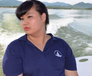 Giảm cân quá nhanh, cô gái này bị giữ lại sân bay vì quá khác trong CMND