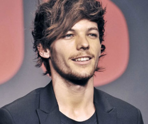 Ca sĩ nhóm One Direction quyên tiền giúp du khách gặp nạn ở Việt Nam