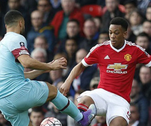 Martial ghi bàn, M.U hút chết trước West Ham