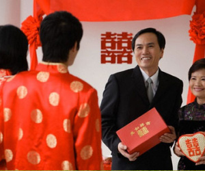 Sốc vì "rơi" nhầm vào nhà chồng thời "trung cổ"