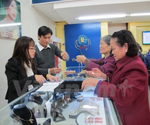 Giảm mạnh, giá vàng SJC xuống còn 33,70 triệu đồng mỗi lượng