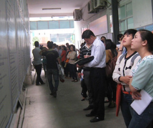 Cử nhân thất nghiệp giảm dần