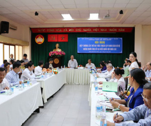 Làm rõ “bọn phản động” hậu thuẫn người ứng cử