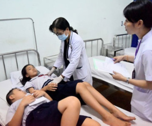 Phạt cơ sở cung cấp thức ăn khiến 40 học sinh nhập viện