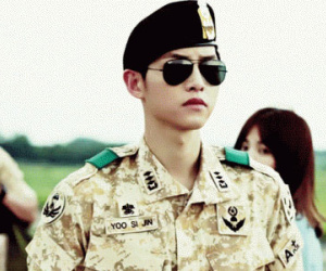 Bị vợ cho ra rìa vì Song Joong Ki