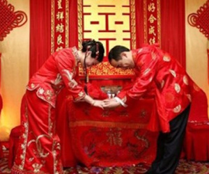 Đại gia đăng tuyển nữ giám đốc kiêm... vợ con trai