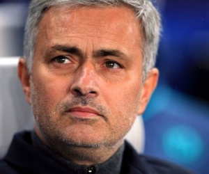 Mourinho ký hợp đồng sơ bộ với MU
