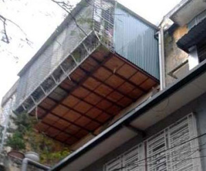 Cảnh sống trong tập thể cũ: Đêm tân hôn nhớ đời trong "chuồng cọp" 7m2