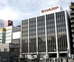 Foxconn hạ mức giá mua lại Sharp xuống chỉ còn 900 triệu USD, từ lời đề nghị 6,2 tỷ USD