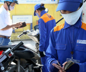 Làm gì với số tiền doanh nghiệp xăng dầu đã “đút túi” nhờ hưởng chênh lệch thuế?