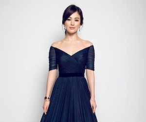 Song Hye Kyo không nhân nhượng kẻ tung tin đồn là gái bao của đại gia