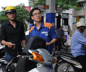 Bộ Công Thương "phản pháo" Bộ Tài chính về xăng dầu