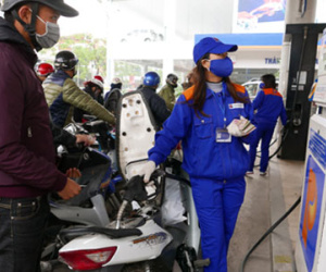 Đại biểu Quốc hội muốn Chính phủ giải trình về lỗ hổng thuế phí xăng dầu