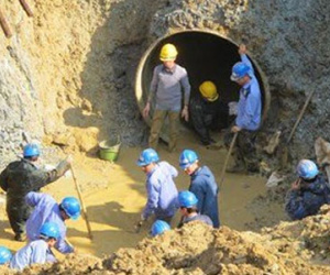 Trung Quốc thắng thầu đường ống nước Sông Đà 2 và nỗi lo của dân