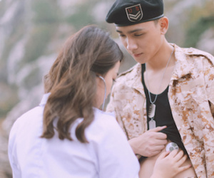 Bộ ảnh cưới "Hậu duệ mặt trời" phiên bản Việt