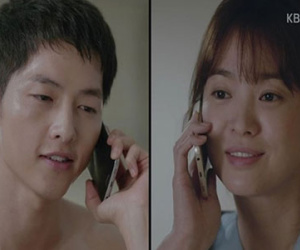Điện thoại gây "sốt" trong phim "Hậu duệ mặt trời"