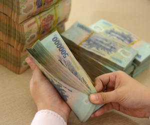 Sếp công ty chai nhựa ở Sài Gòn nhận lương tháng 560 triệu